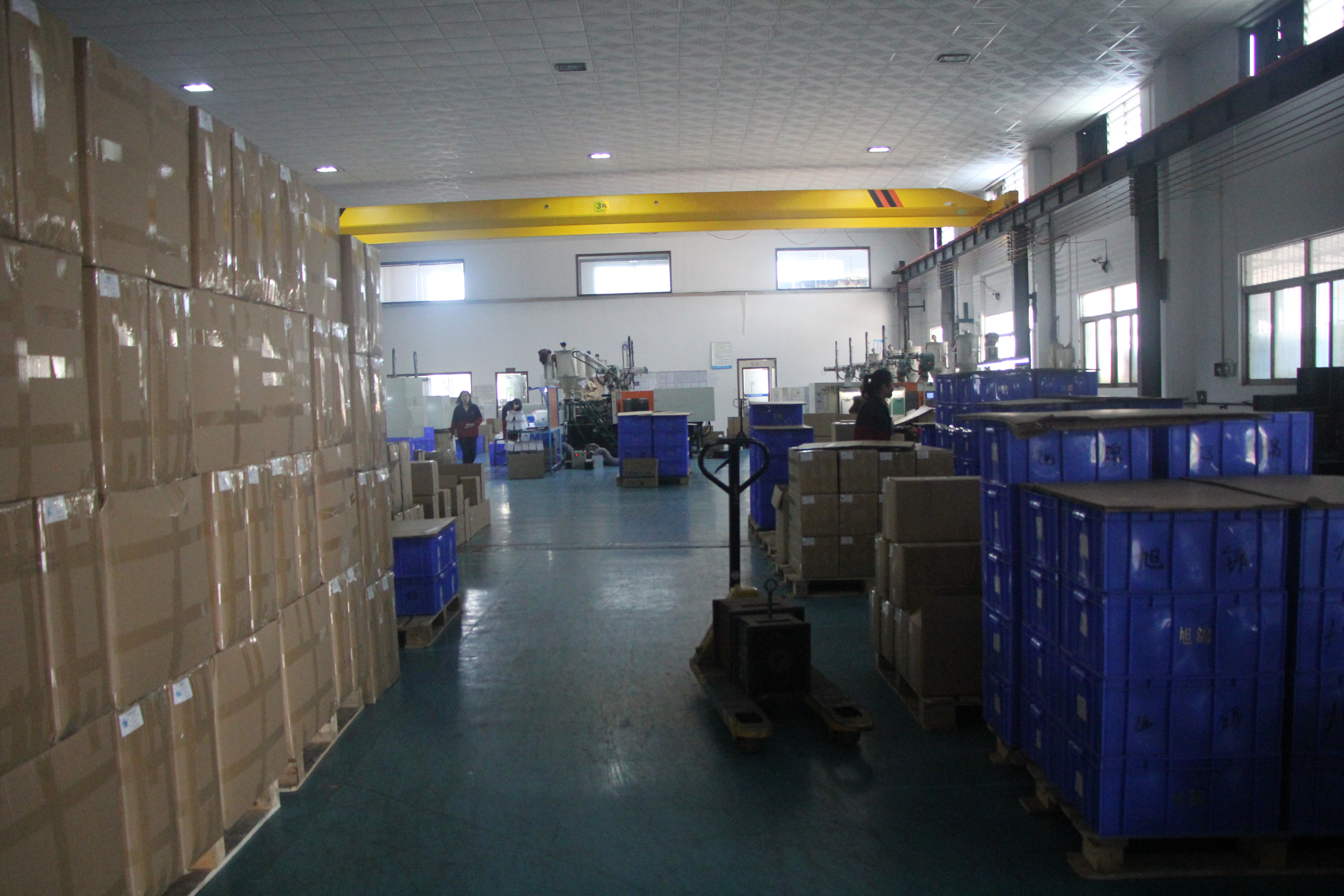 易游(中国)注塑部车间